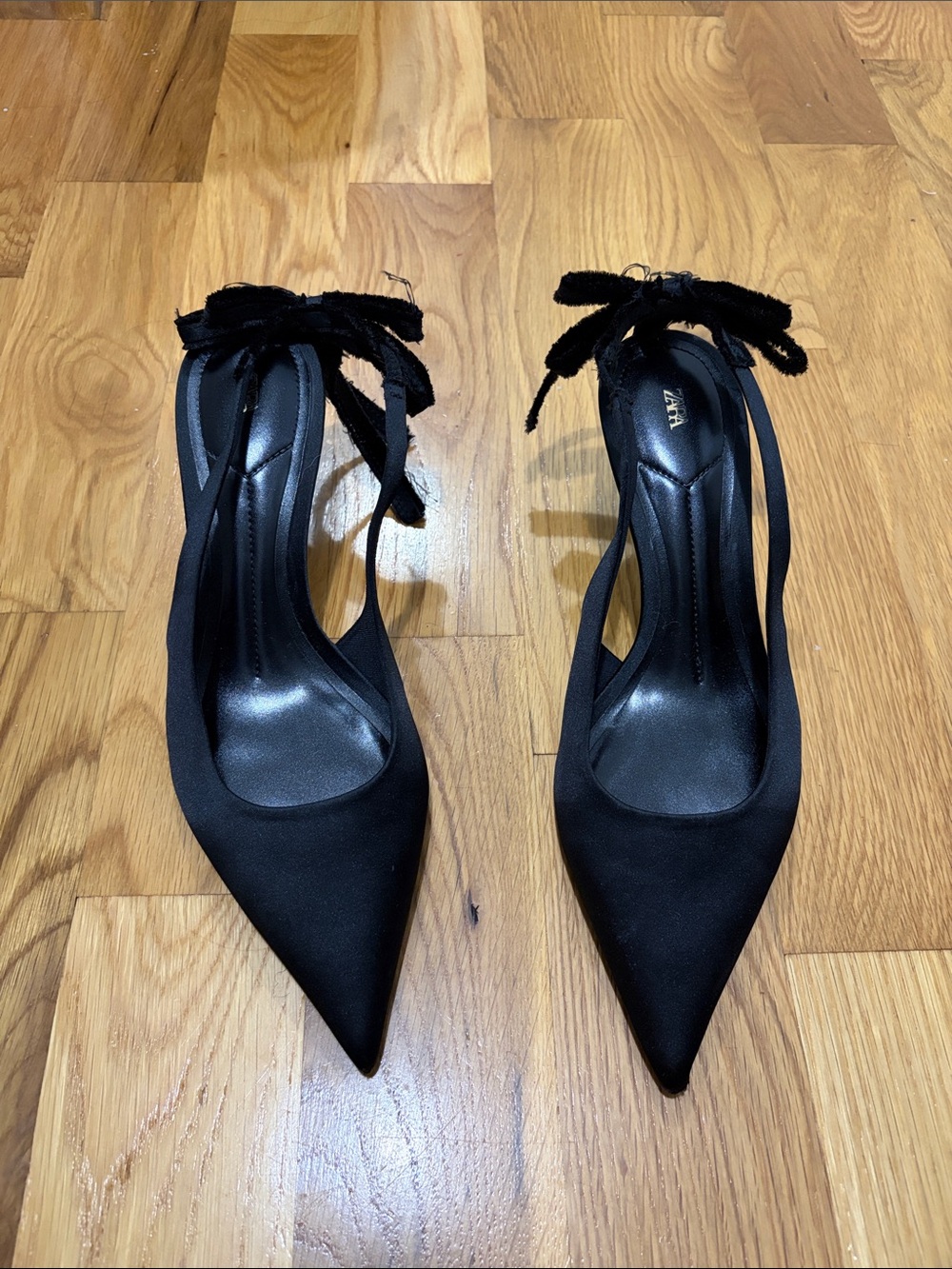 ZARA Black Pointed Toe Pumps
